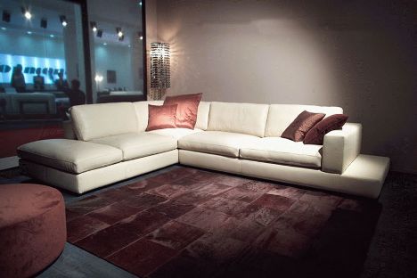 Кожаный угловой диван Maximo